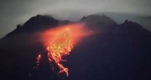 Gunung Merapi Luncurkan Lava 7 Kali dan Guguran Lava Pijar Hingga 2.000 Meter